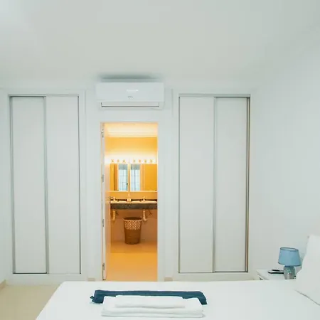 Vista Reina - Luxury 6 Bedroom - Heated Pool- Views - Pool Table - Vista Lobos - فيلة *