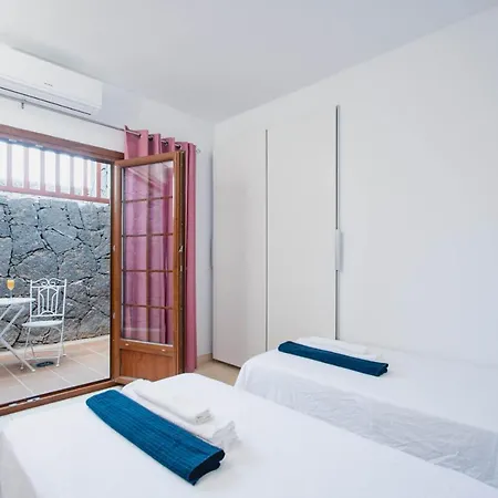 Vista Reina - Luxury 6 Bedroom - Heated Pool- Views - Pool Table - Vista Lobos - *