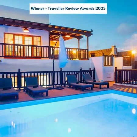 Vista Reina - Luxury 6 Bedroom - Heated Pool- Views - Pool Table - Vista Lobos - Villa Playa Blanca (Lanzarote)