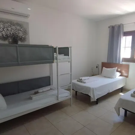 Villa Vista Reina - Luxury 6 Bedroom - Heated Pool- Views - Pool Table - Vista Lobos - Playa Blanca (Lanzarote)