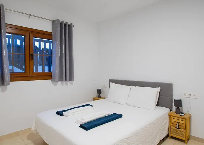 Vista Reina - Luxury 6 Bedroom - Heated Pool- Views - Pool Table - Vista Lobos - Βίλα Πλάγια Μπλάνκα